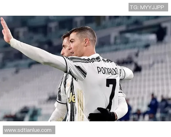 绿茵场上的魔术师足球球星们令人叹服的绝技与瞬间辉煌